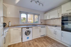 Kitchen- click for photo gallery
